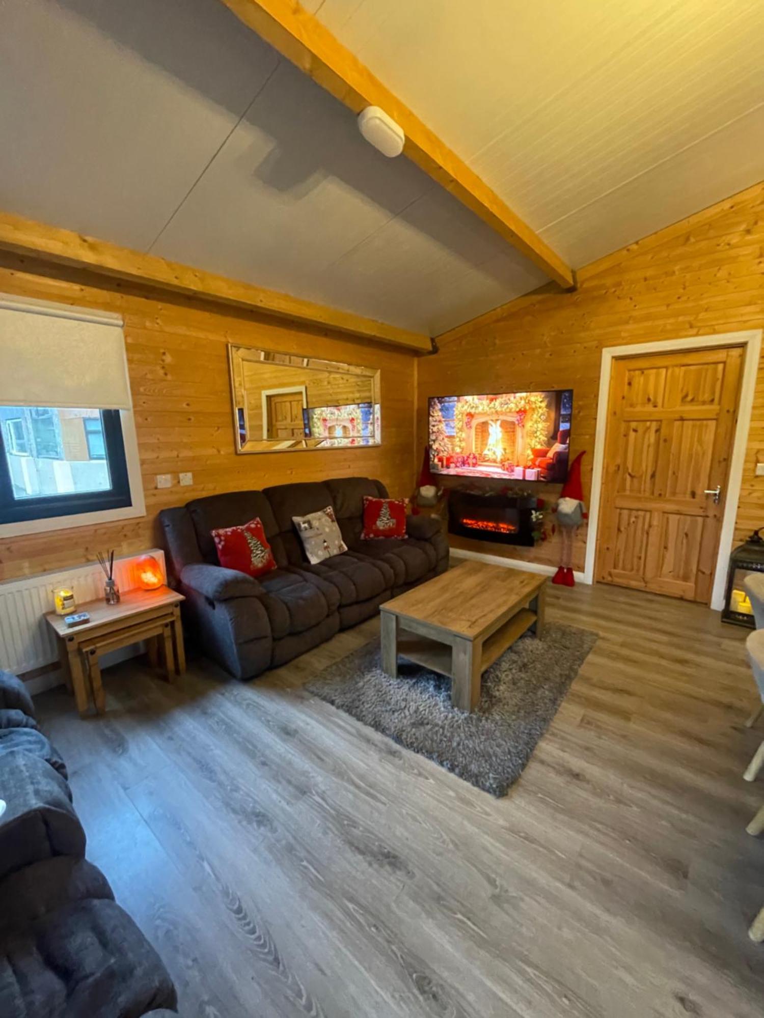 The Lodge Mountain View Log Cabin , Attymass Ballina Boyhollagh Esterno foto